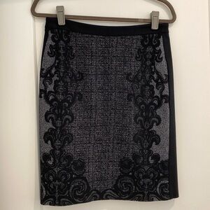 Black DVF pencil skirt - size 8